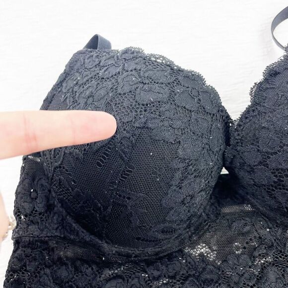 BUY 1 GET 1 FREE H&M 36c black lace longline bra - Picture 8 of 9